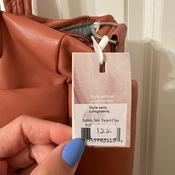 Pixie Mood Large Bubbly Tote Travel Bag in Desert Clay Mauve - Picture 8 of 9